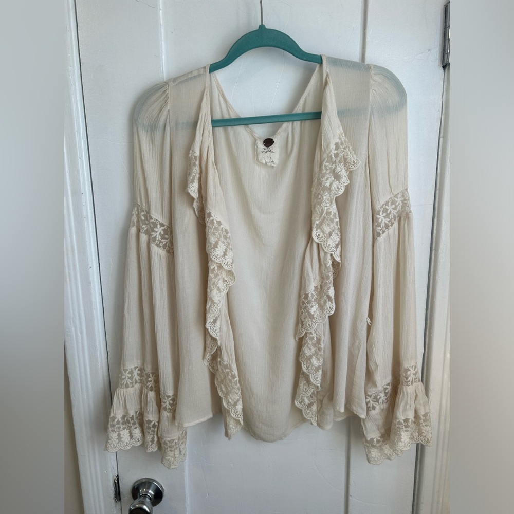 Free People FP One  - Ivory Lace Ruffle Romantic Open Cardigan (lg)